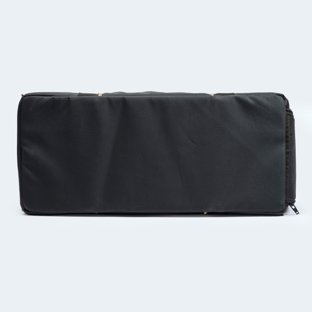 Flugtasche schwarz Bodenansicht
