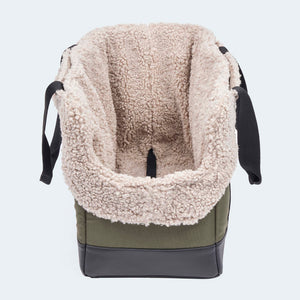 Hundetasche EasyLuxe mit beigen Curly Front Ansicht. Integrierte Sicherungsleine.