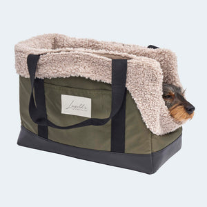 Hundetasche EasyLuxe mit beigem Curly mit einem Dackel. Seitenansicht